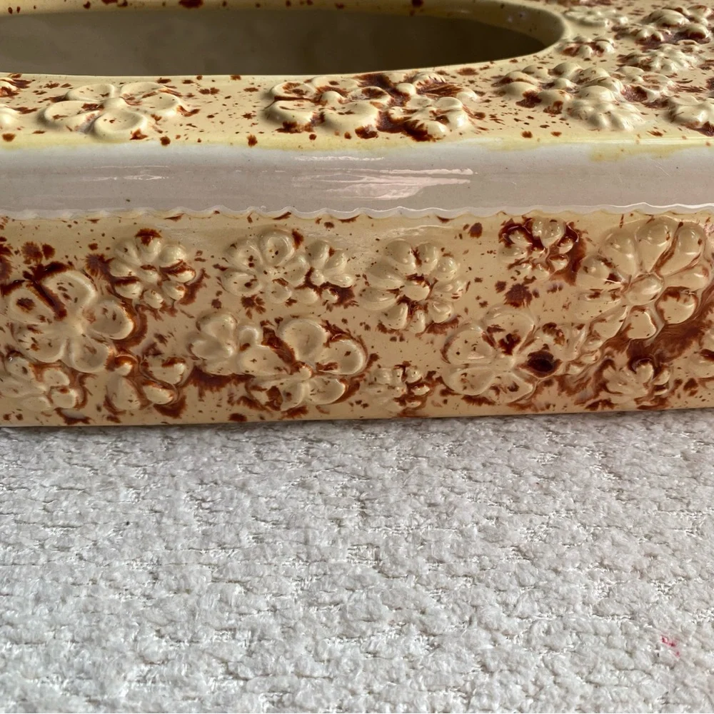 Vintage Mid Century Ceramic Tissue Box Cover Daisy Flower Design Flower Power